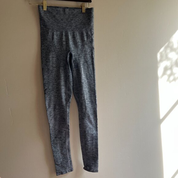 LNDR Chisel Leggings (black and grey set- 2 count) #1 - Picture 16 of 16